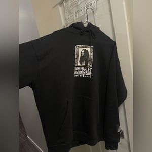 Brand: Pull and Bear ; Size: L ; color (black)